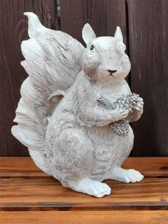 Figurka 361 Veverka s oříškem beton 20 cm