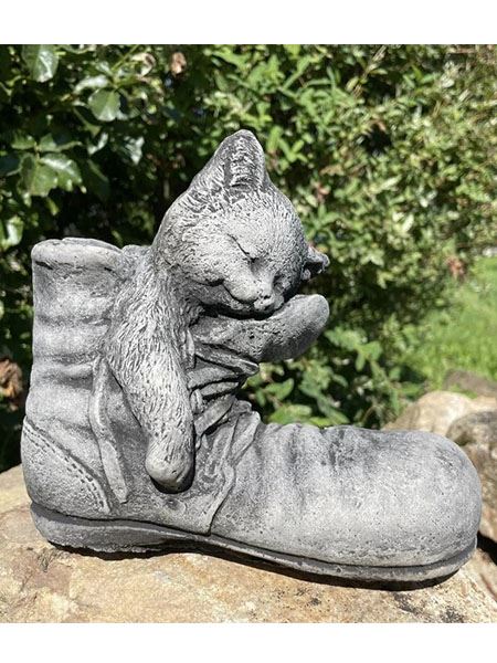 figurka 367 Kotě v botě 20 cm